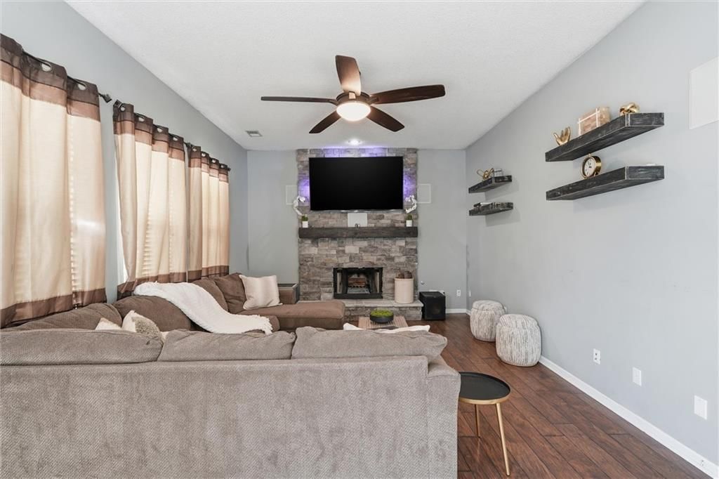 16345 S Warwick Street — photo 3