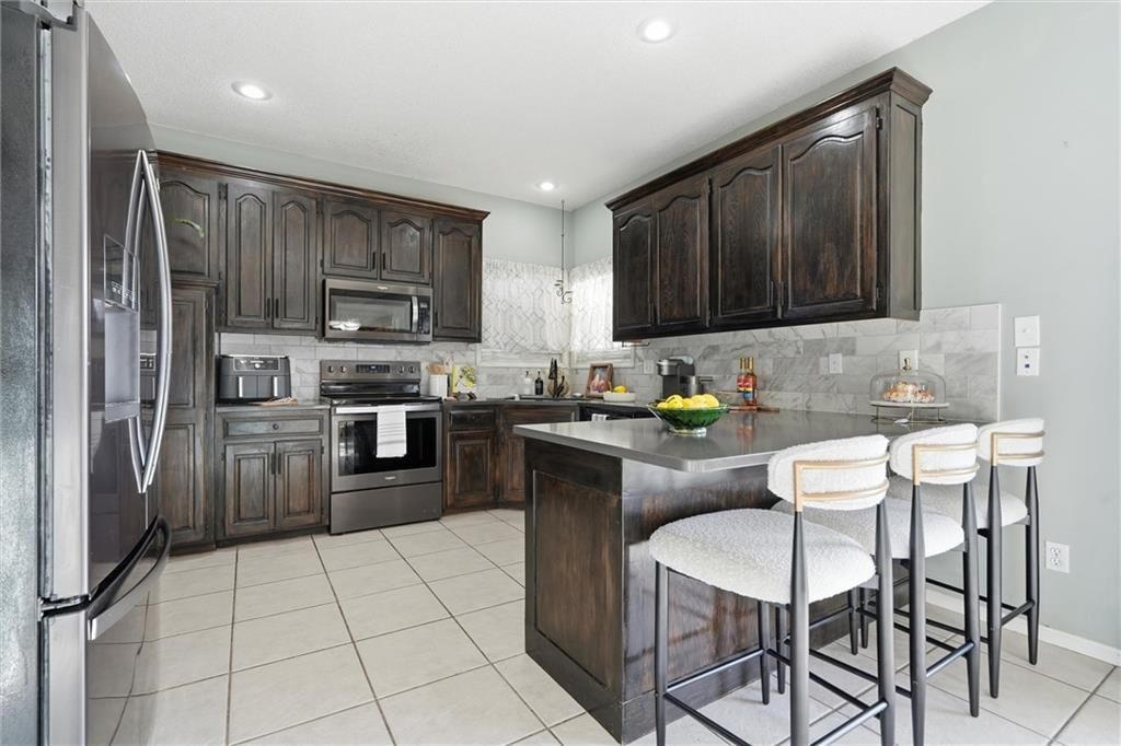 16345 S Warwick Street — photo 9