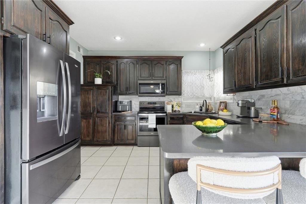 16345 S Warwick Street — photo 10