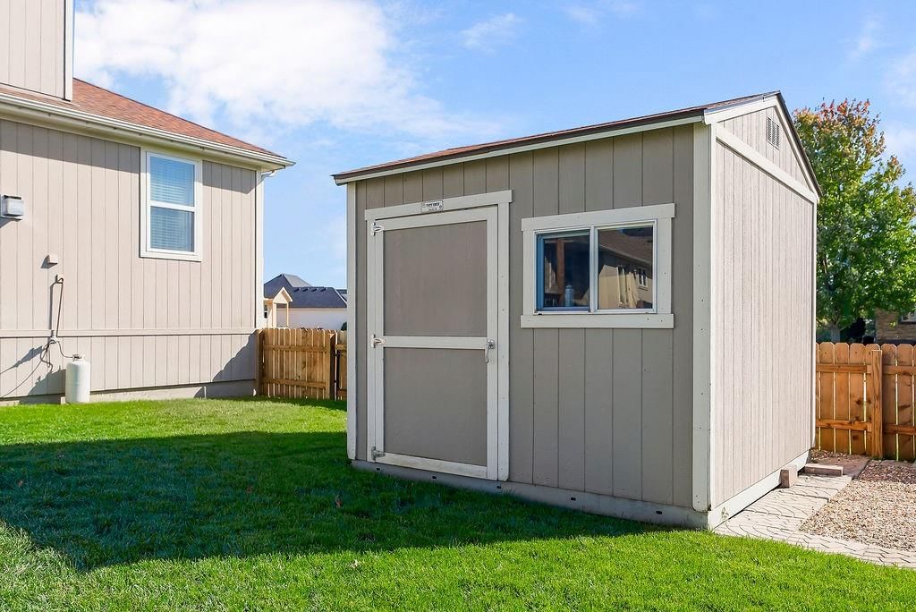 904 Edgewood Drive — photo 34