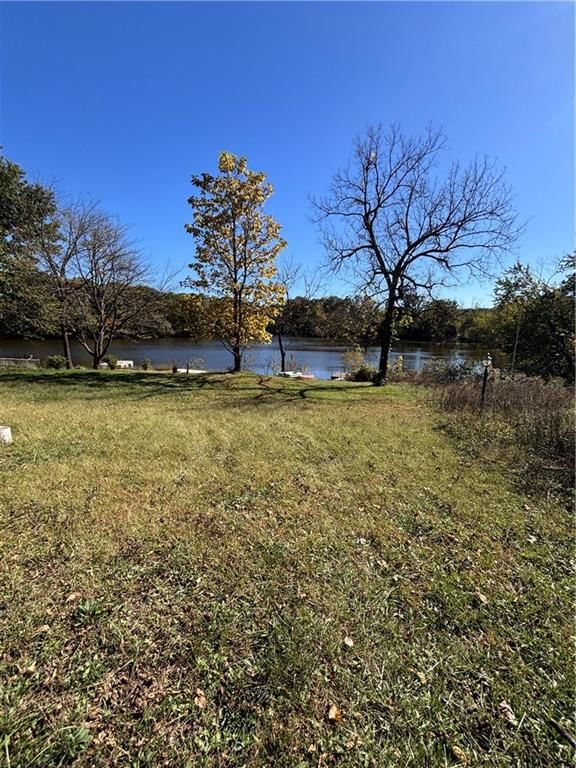8990 Lake Drive — photo 5