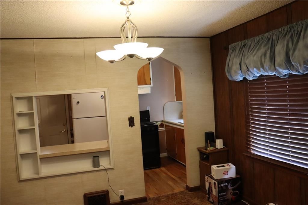 4724 Catalina Street — photo 10