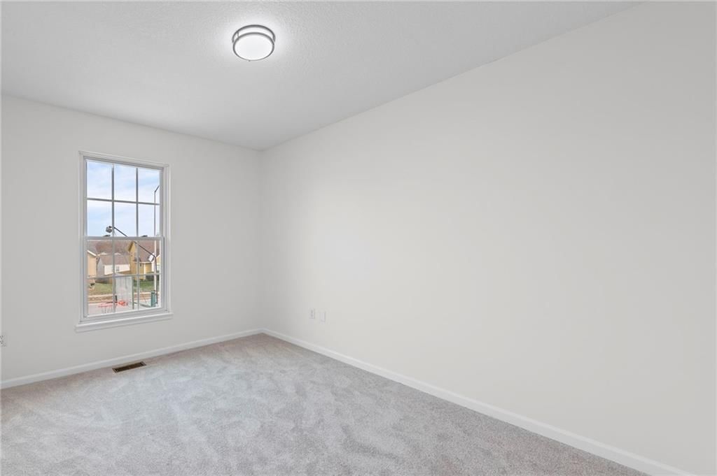 8540 N ROBINHOOD Avenue — photo 22