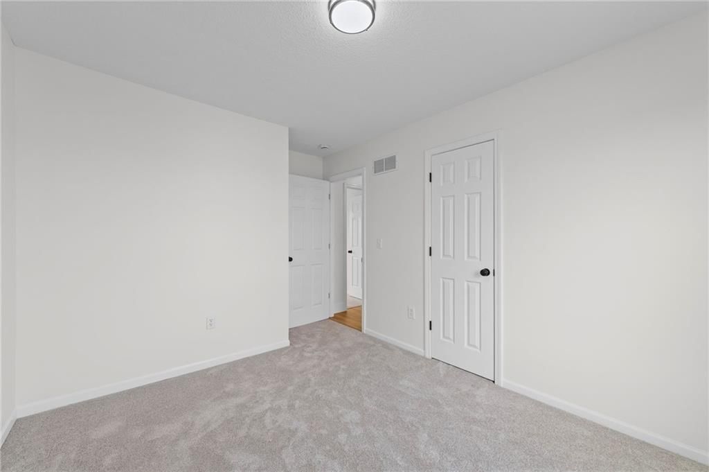 8540 N ROBINHOOD Avenue — photo 23
