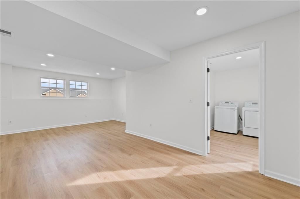 8540 N ROBINHOOD Avenue — photo 25