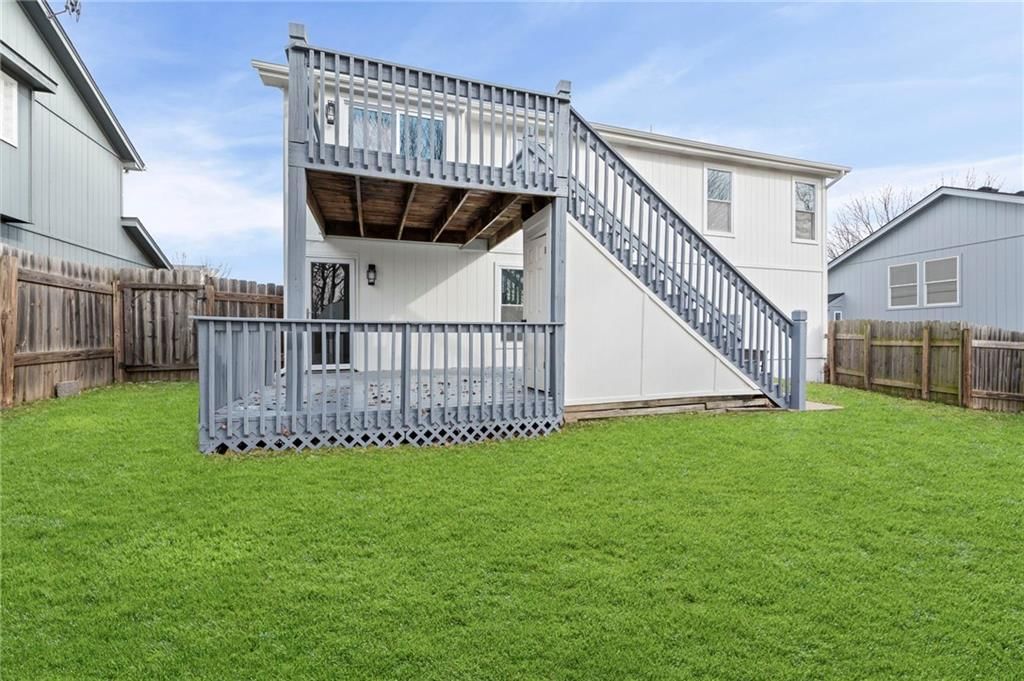 8540 N ROBINHOOD Avenue — photo 32
