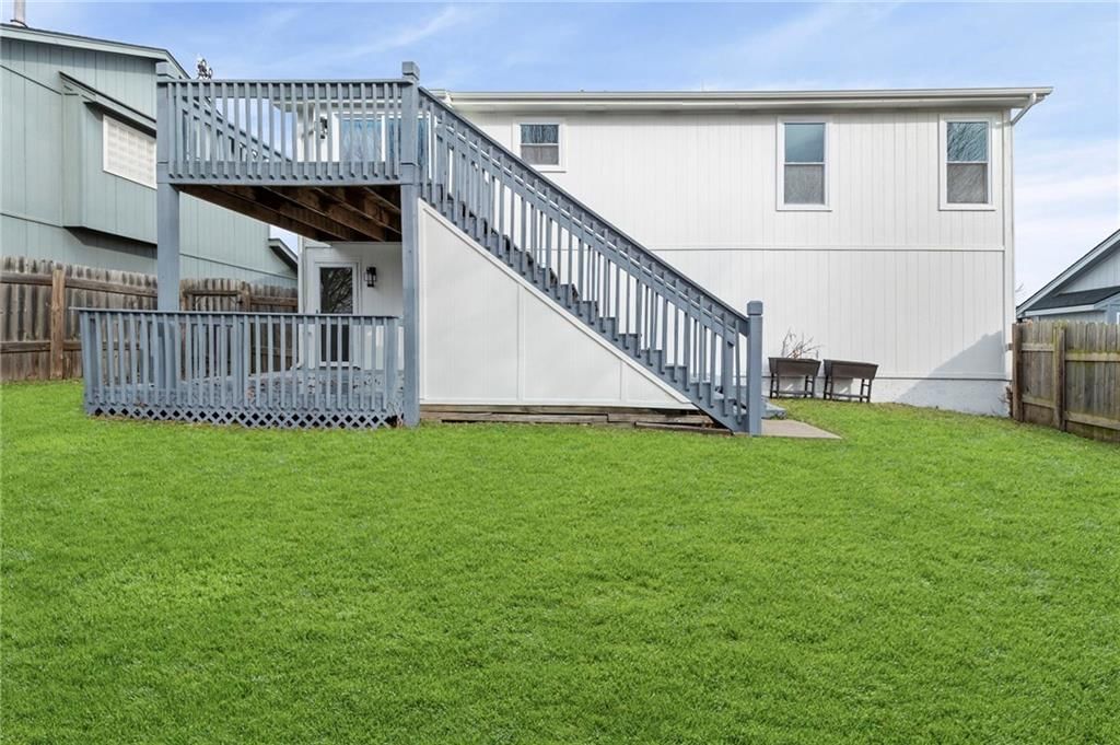 8540 N ROBINHOOD Avenue — photo 33