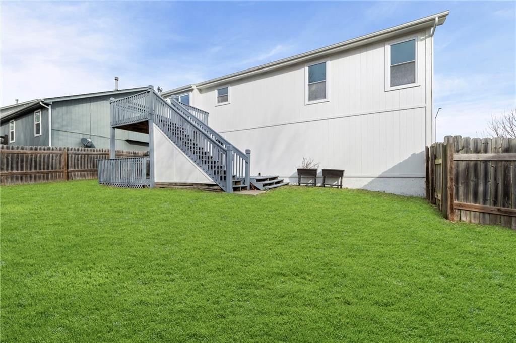 8540 N ROBINHOOD Avenue — photo 34