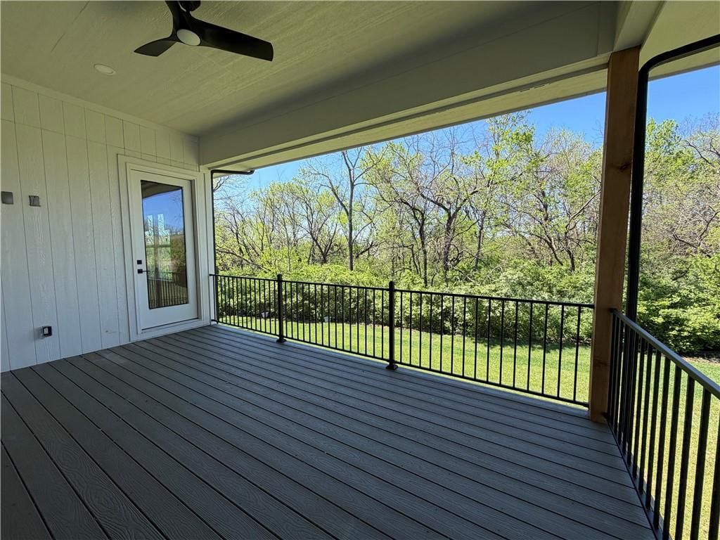 22415 W 89th Terrace — photo 13