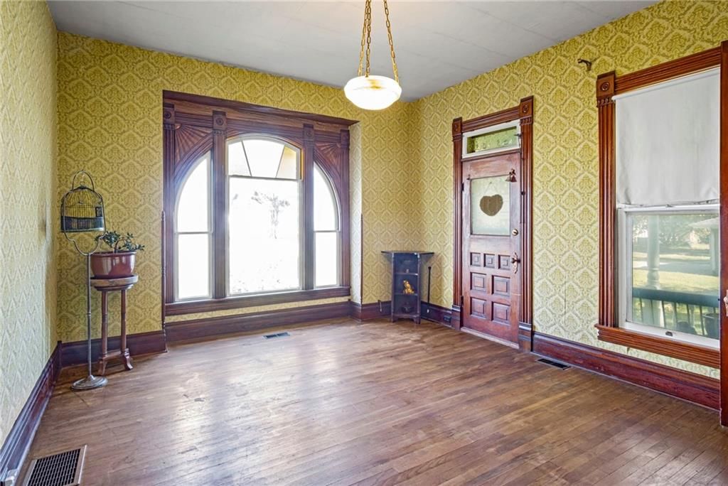 309 Maple Avenue — photo 14