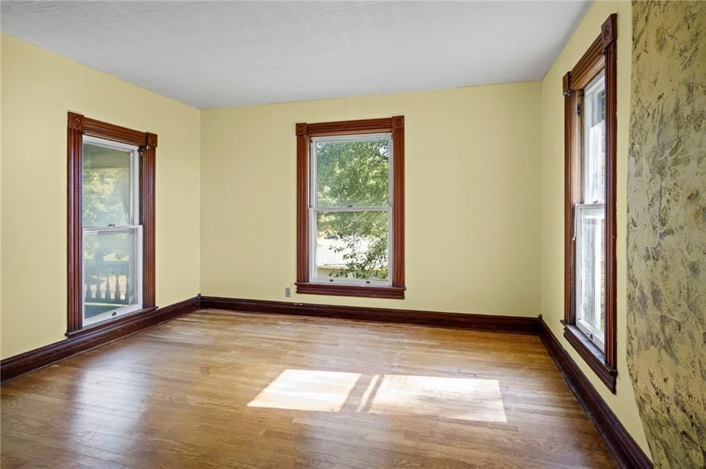 309 Maple Avenue — photo 33