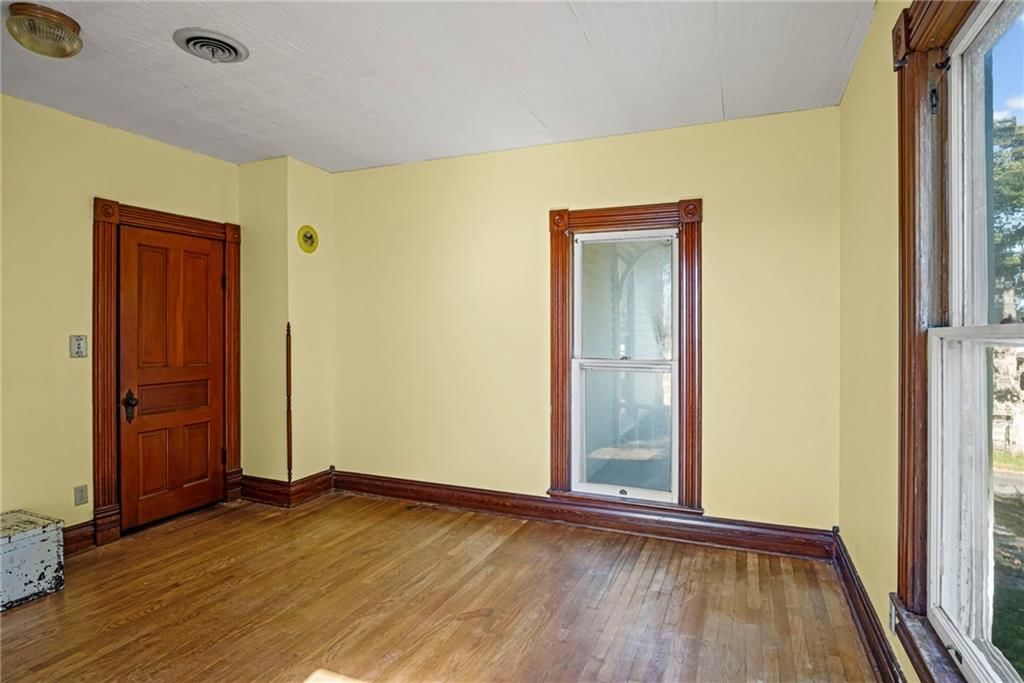 309 Maple Avenue — photo 35