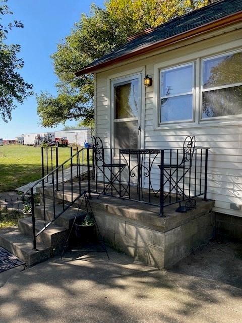 309 Maple Avenue — photo 45
