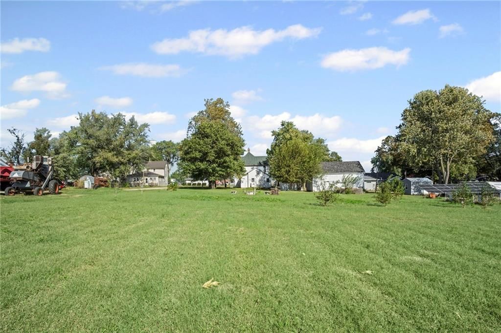 309 Maple Avenue — photo 49