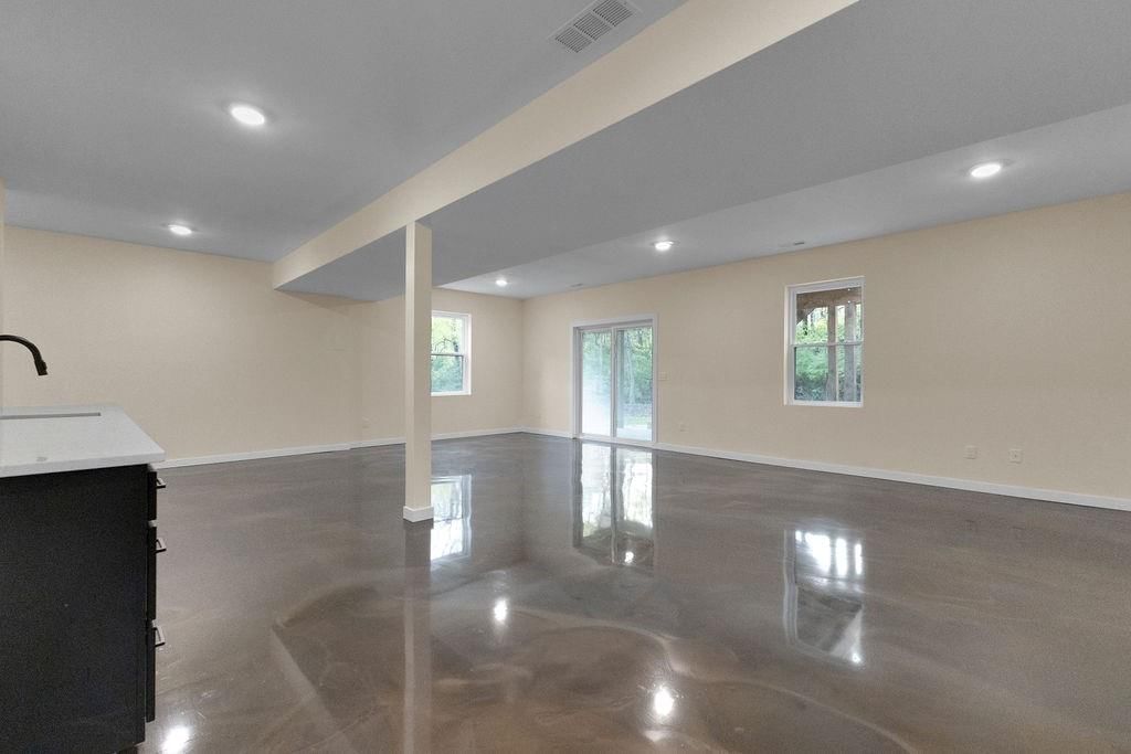 4716 NE Amazonia Road — photo 38