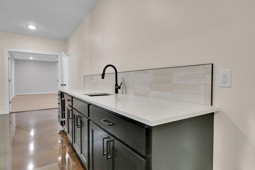 4716 NE Amazonia Road — photo 39