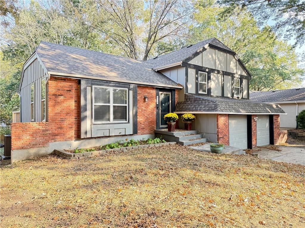 504 S CARDINAL Drive — photo 2