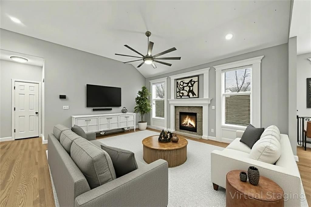 9605 N Adrian Avenue — photo 5