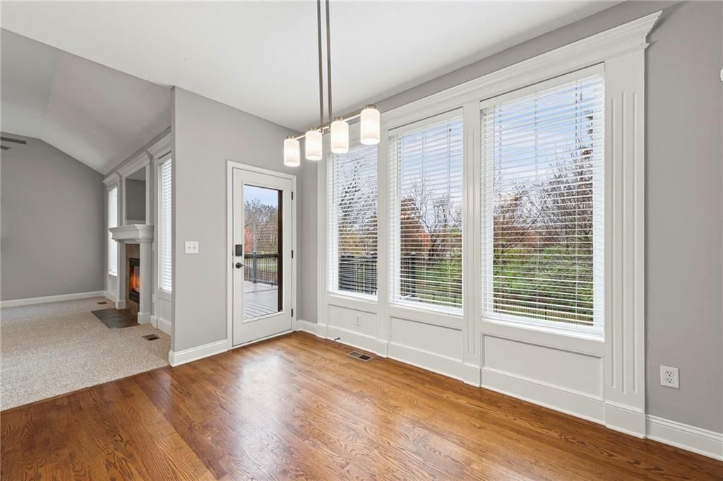 9605 N Adrian Avenue — photo 10