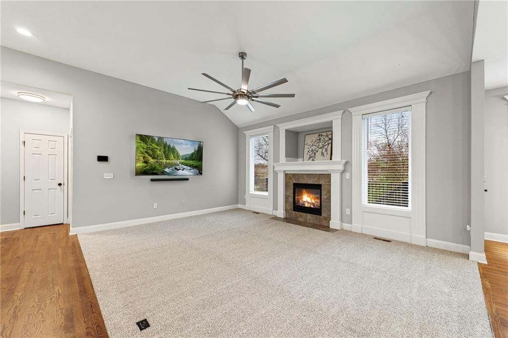 9605 N Adrian Avenue — photo 17