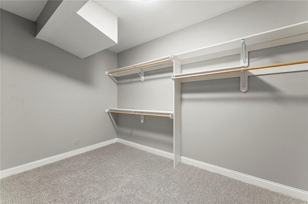 9605 N Adrian Avenue — photo 38
