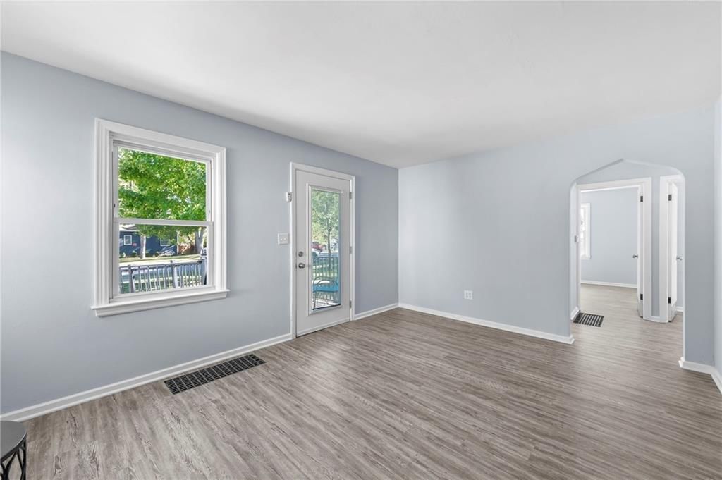 3038 S 8th Terrace — photo 4