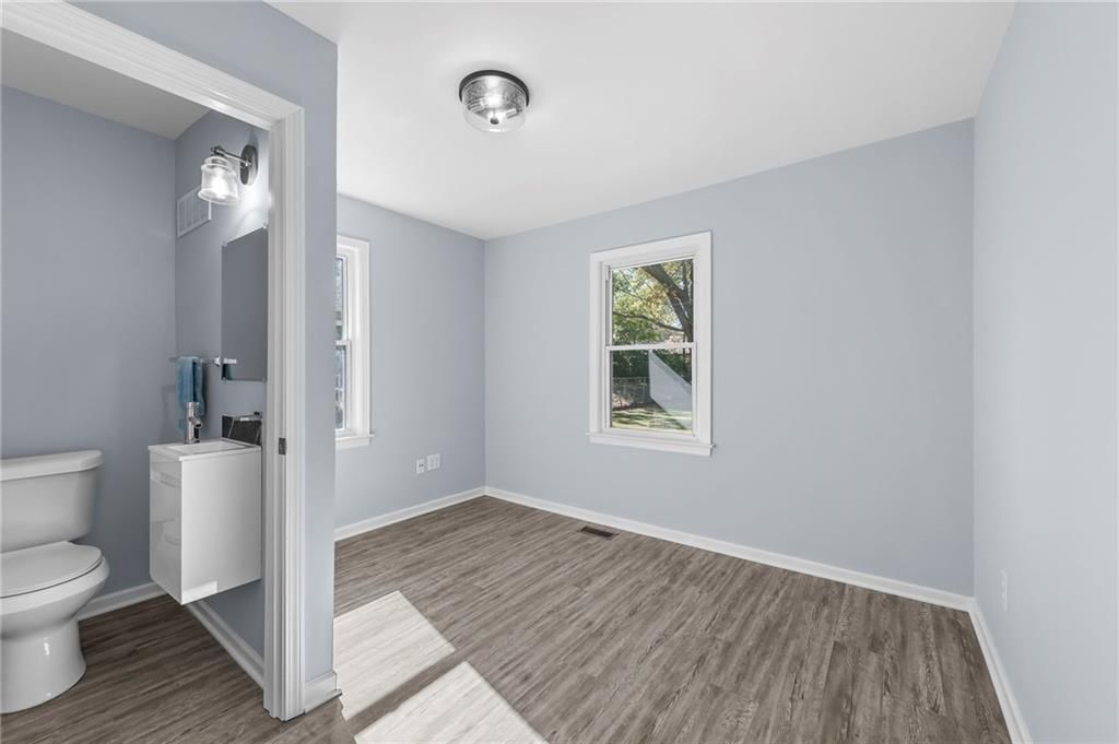 3038 S 8th Terrace — photo 15