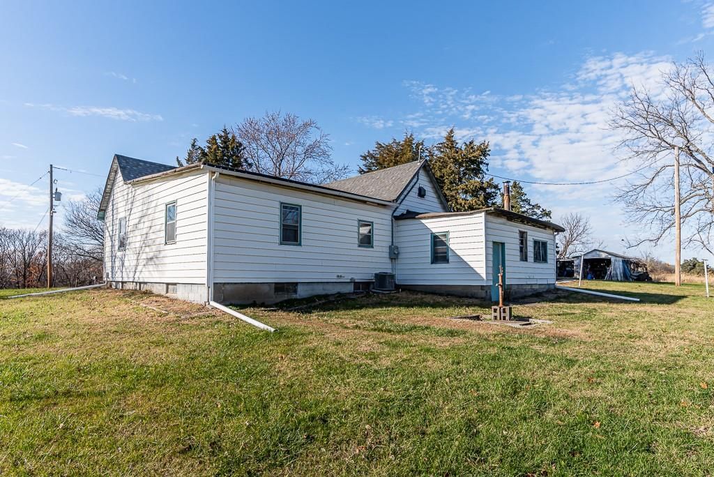 Photo 4 of 40 - 24030 201st Street