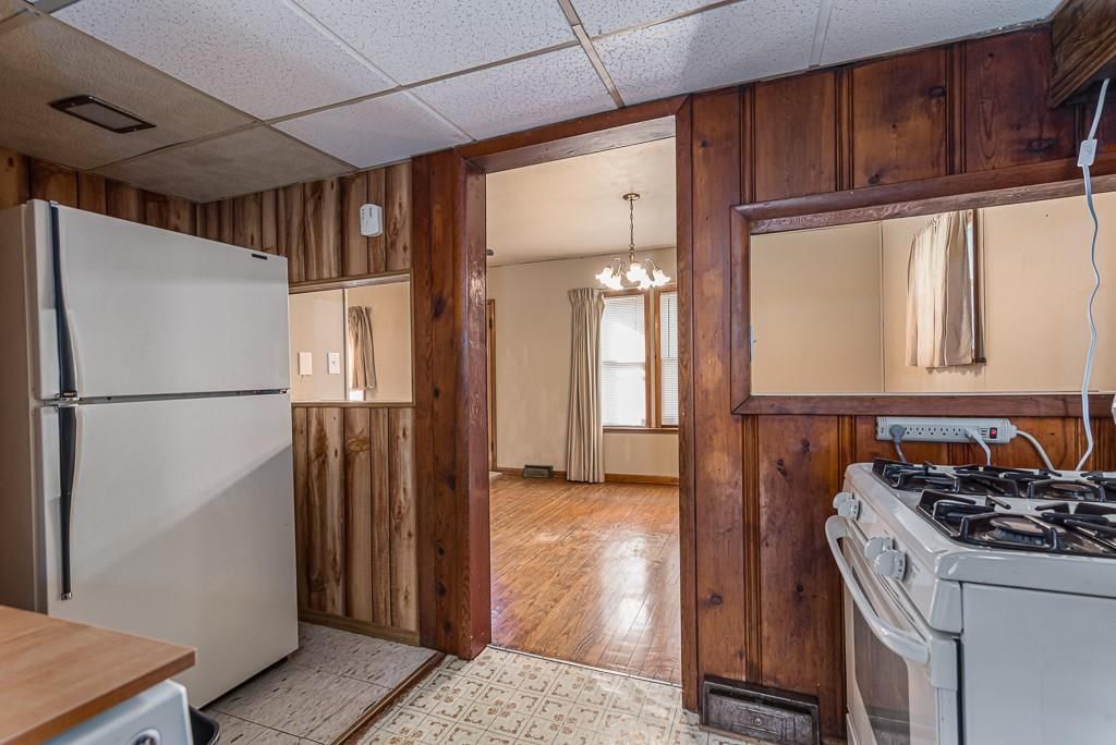 Photo 6 of 40 - 24030 201st Street
