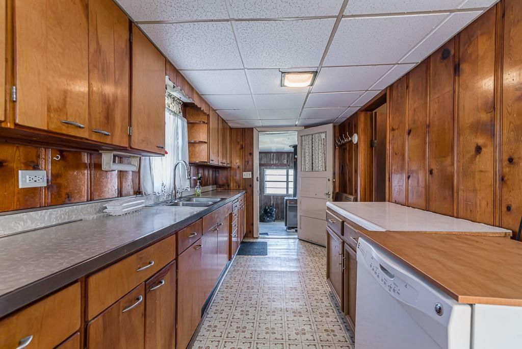 Photo 7 of 40 - 24030 201st Street