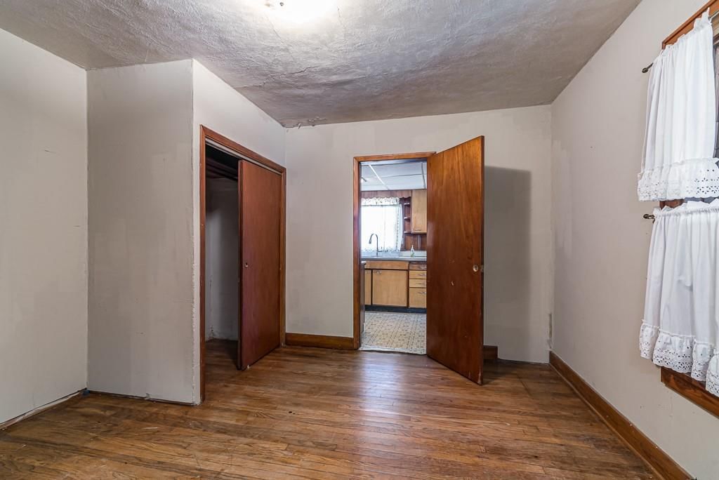 Photo 14 of 40 - 24030 201st Street