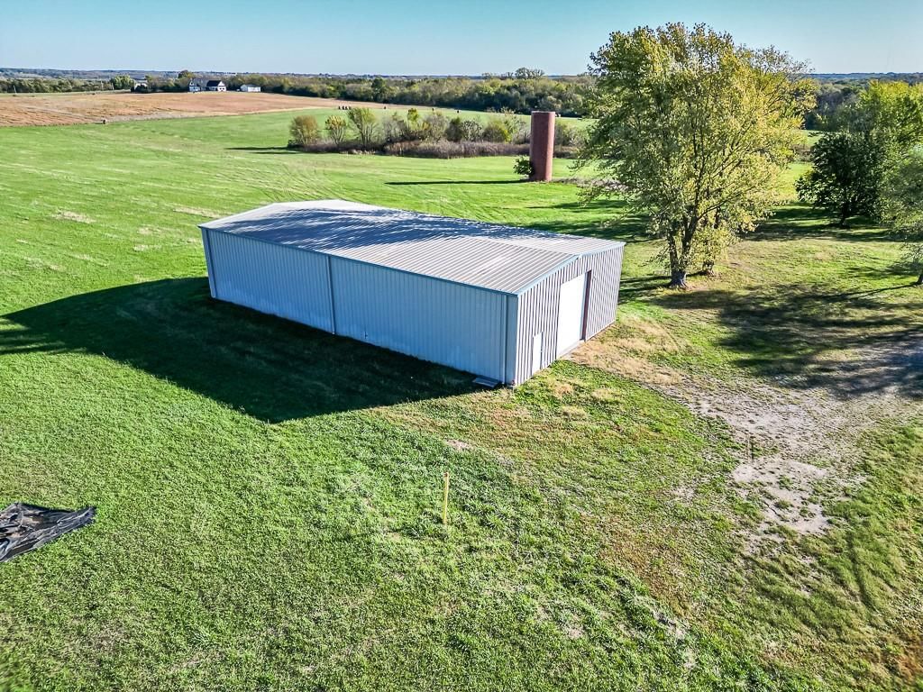 20407 Tonganoxie Road — photo 5