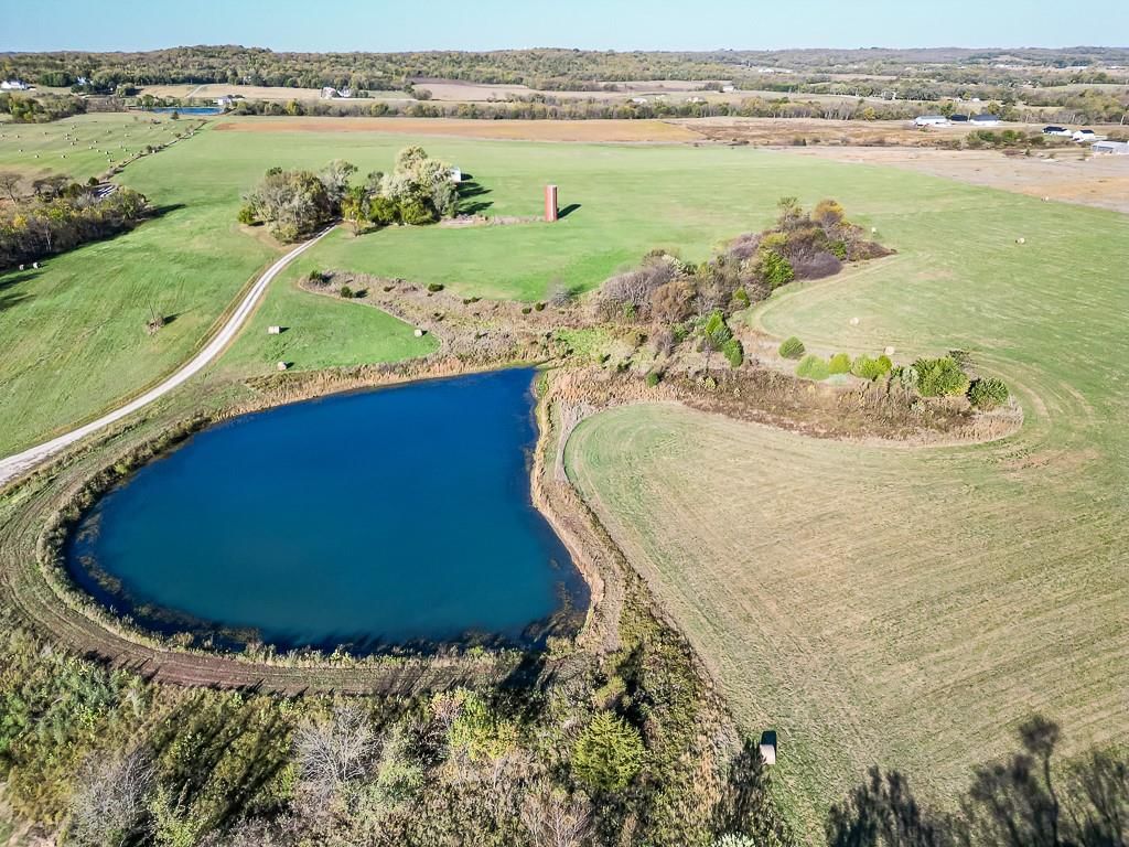 20407 Tonganoxie Road — photo 10