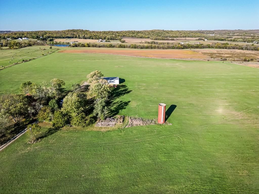20407 Tonganoxie Road — photo 11