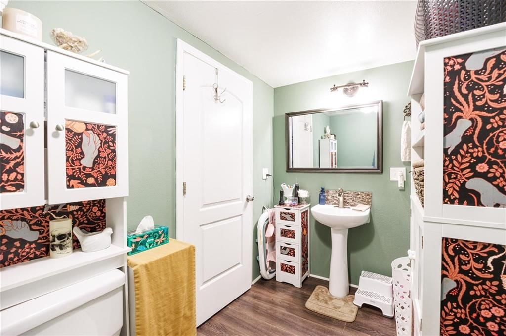 334 W Cedar Street — photo 12