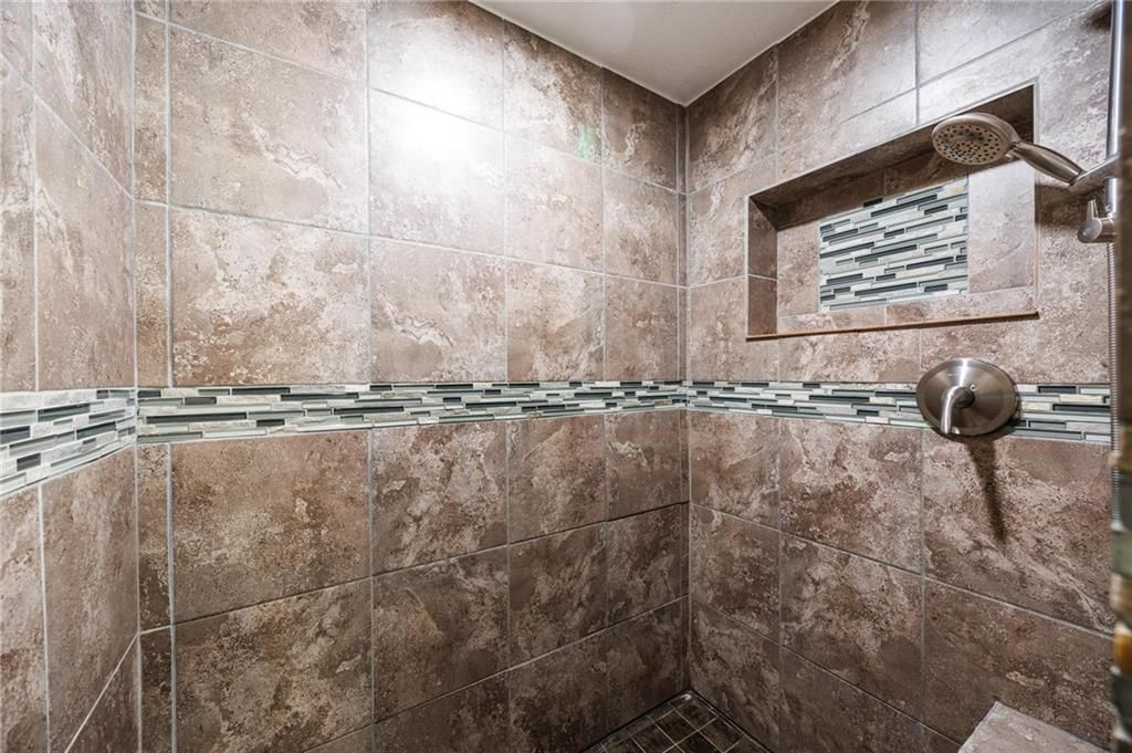 334 W Cedar Street — photo 13