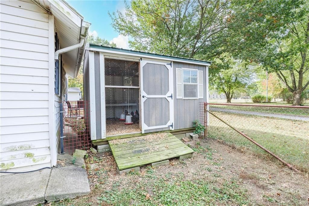 334 W Cedar Street — photo 26