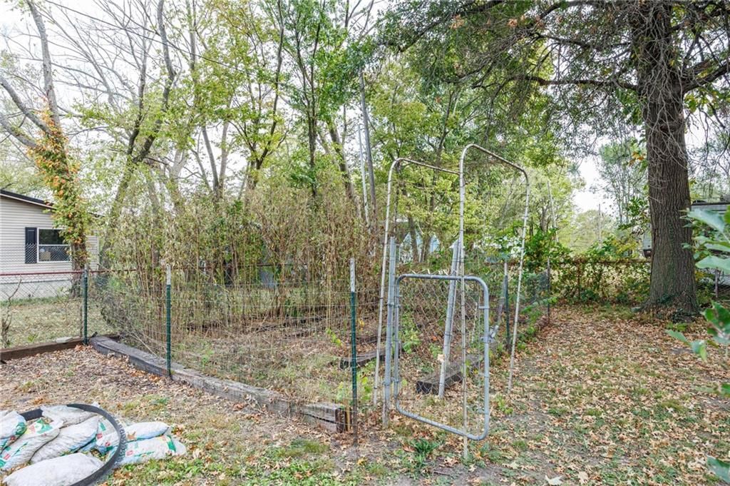 334 W Cedar Street — photo 28