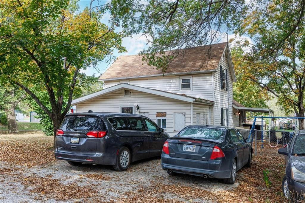 334 W Cedar Street — photo 30