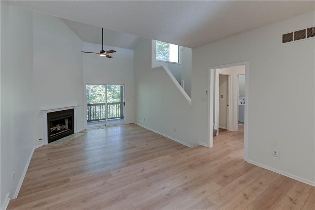4804 Horton Street — photo 5