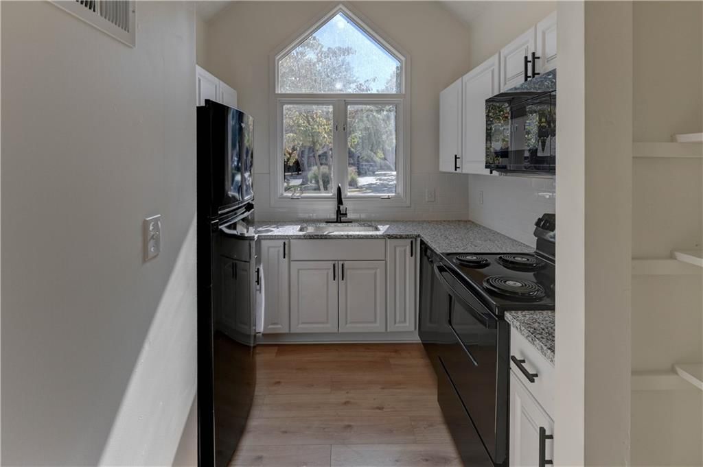 4804 Horton Street — photo 9