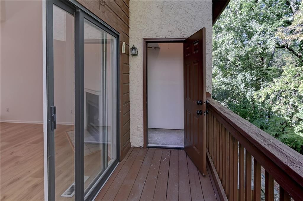 4804 Horton Street — photo 13
