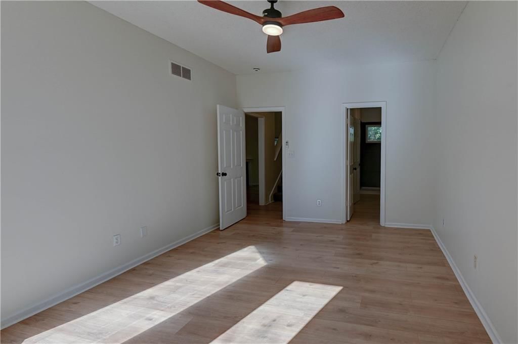 4804 Horton Street — photo 21