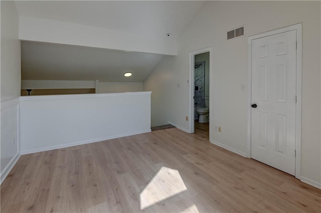 4804 Horton Street — photo 27