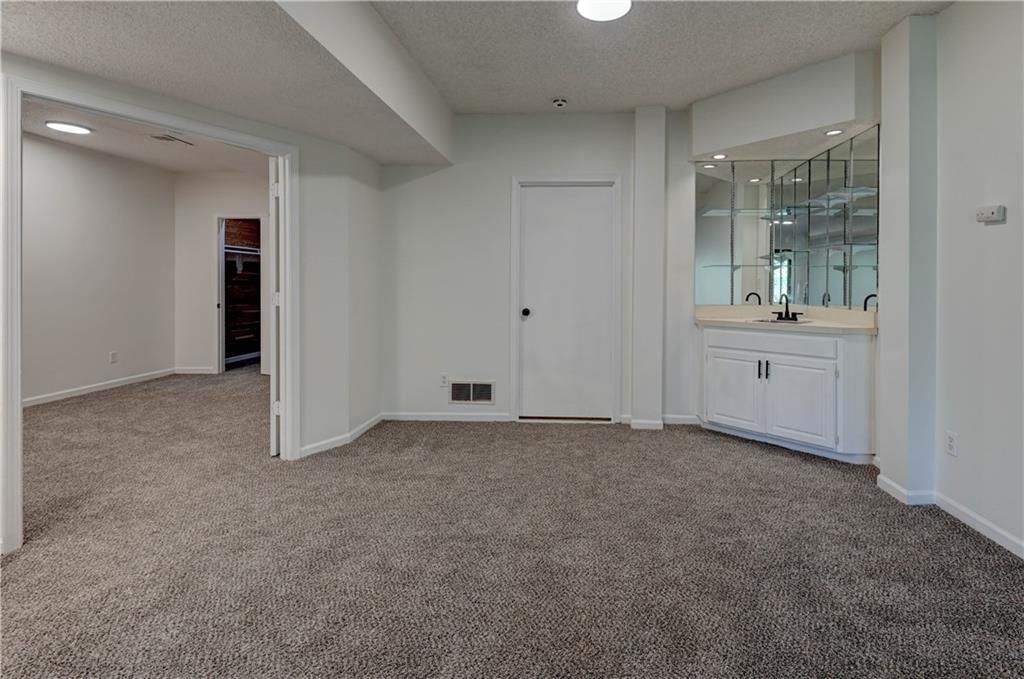 4804 Horton Street — photo 37