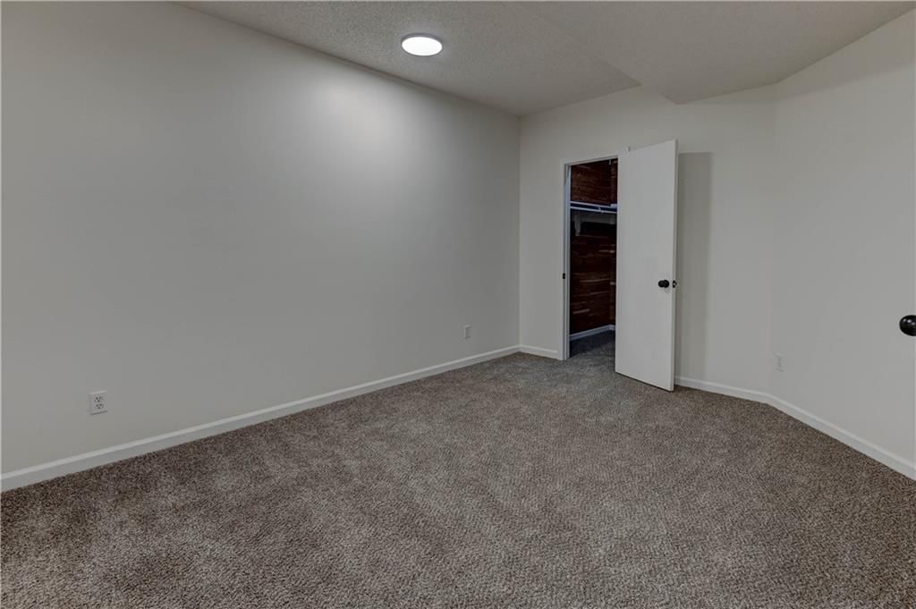 4804 Horton Street — photo 39