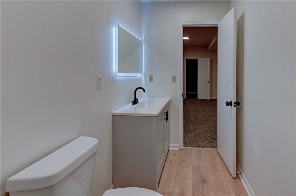 4804 Horton Street — photo 44