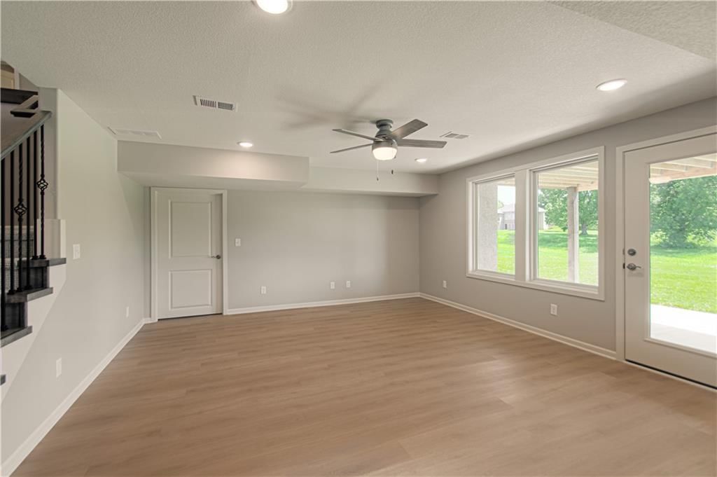 2119 Greenfield Point — photo 28