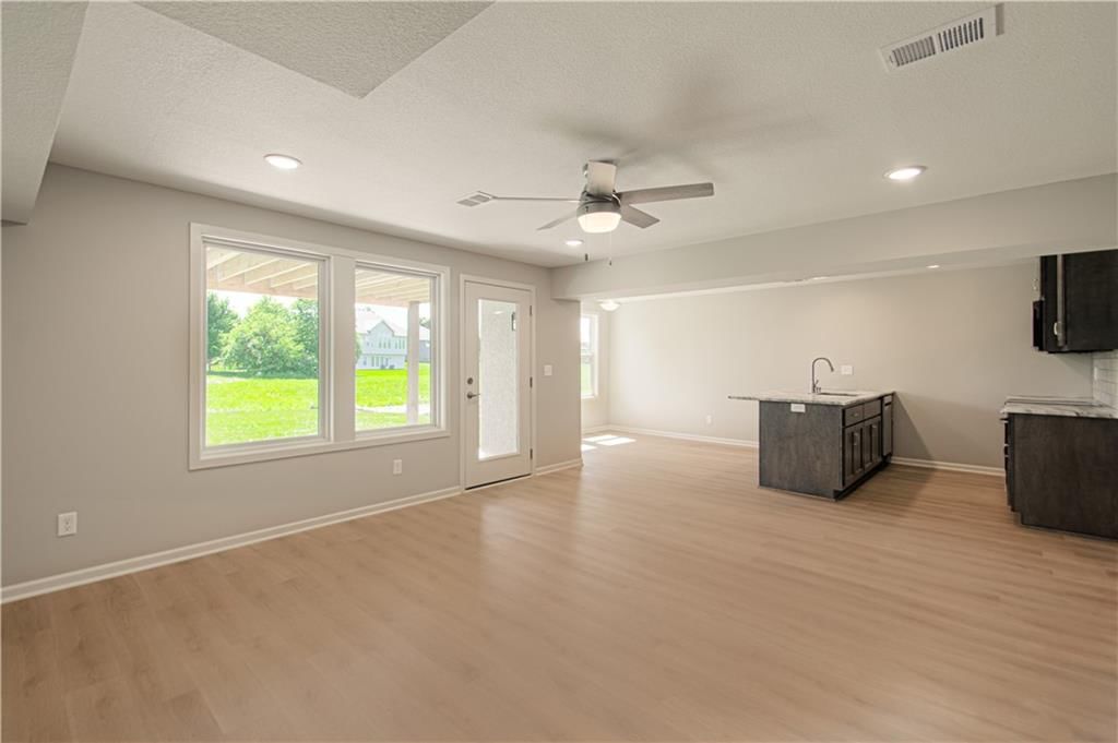 2119 Greenfield Point — photo 29