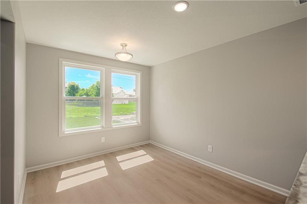 2119 Greenfield Point — photo 32